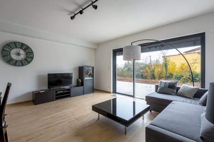 Magnifique 2 Pieces, Tout Equipe, Terrasse Privee Colmar Luaran gambar
